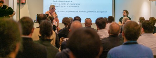 Photo d'une conférence donnée à l'OSXP